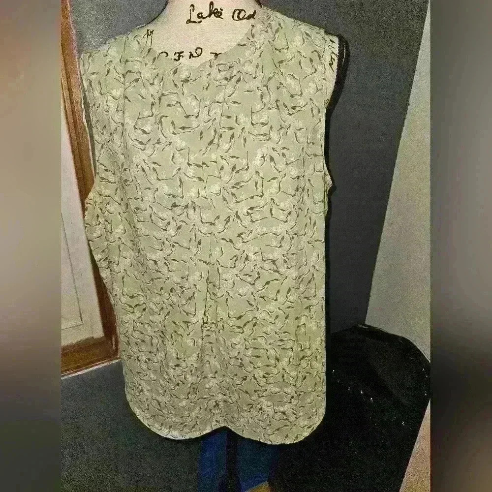 Monday Fun Womans Blouse Size XXLP